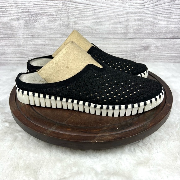 Ilse Jacobson Tulip Laser Cut Mule Black &White
Women's Sneakers Size EU 42 - Picture 2 of 11